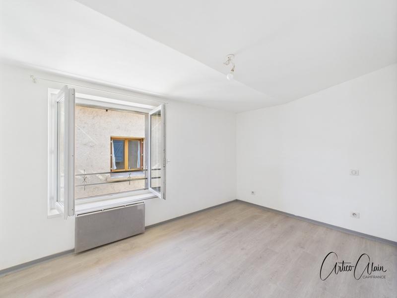 Maison de village - 83 m² - 4 pièces