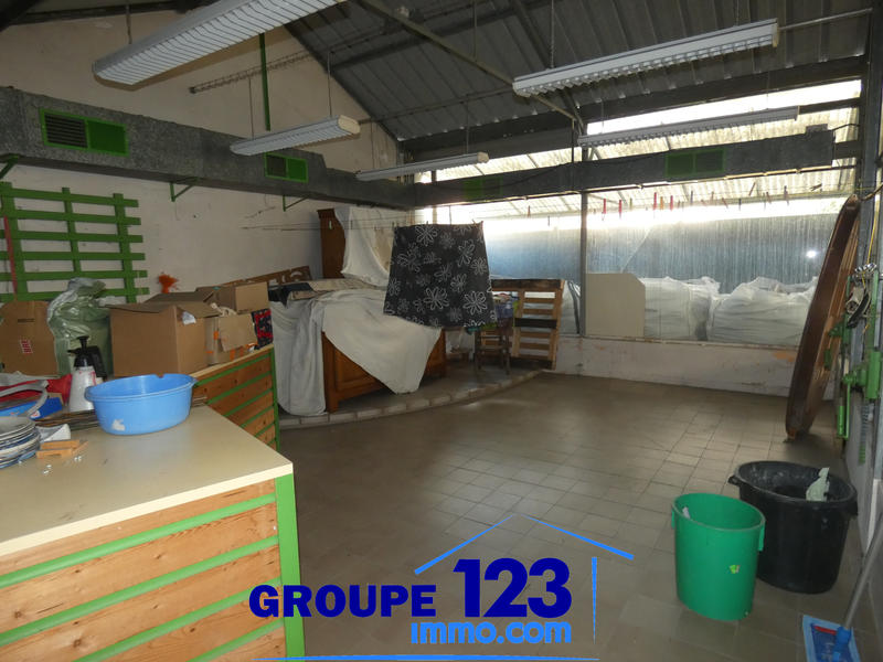 Maison - 202 m² - 5 pièces