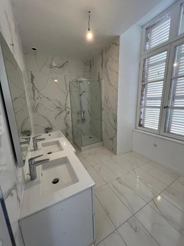 Maison de maîtres - 276 m² - 9 pièces