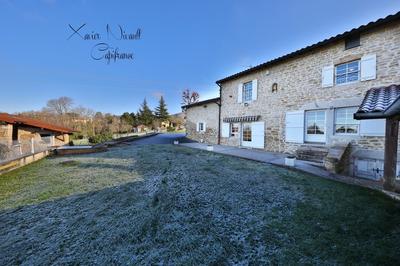 Maison - 275 m² - 6 pièces