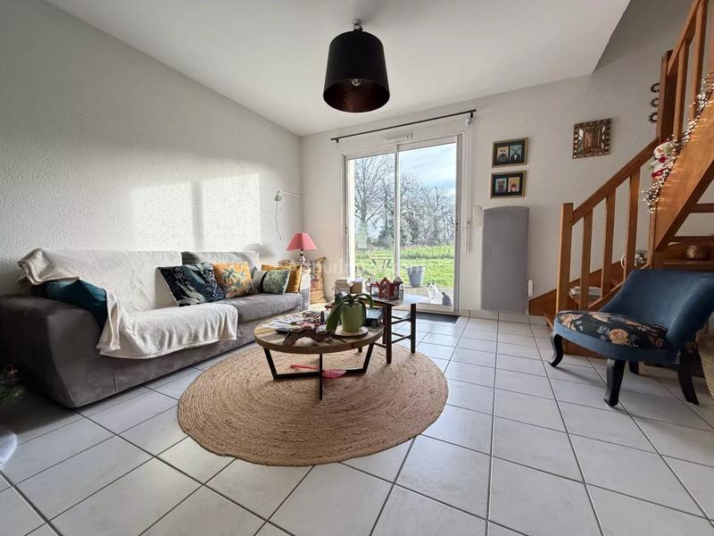 Maison - 95 m² - 5 pièces