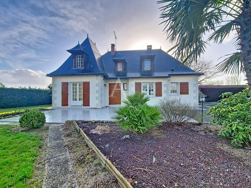 Maison - 162 m² - 6 pièces