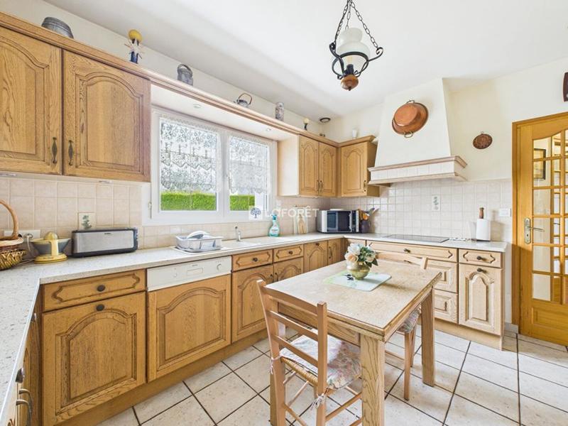 Maison - 187 m² - 8 pièces