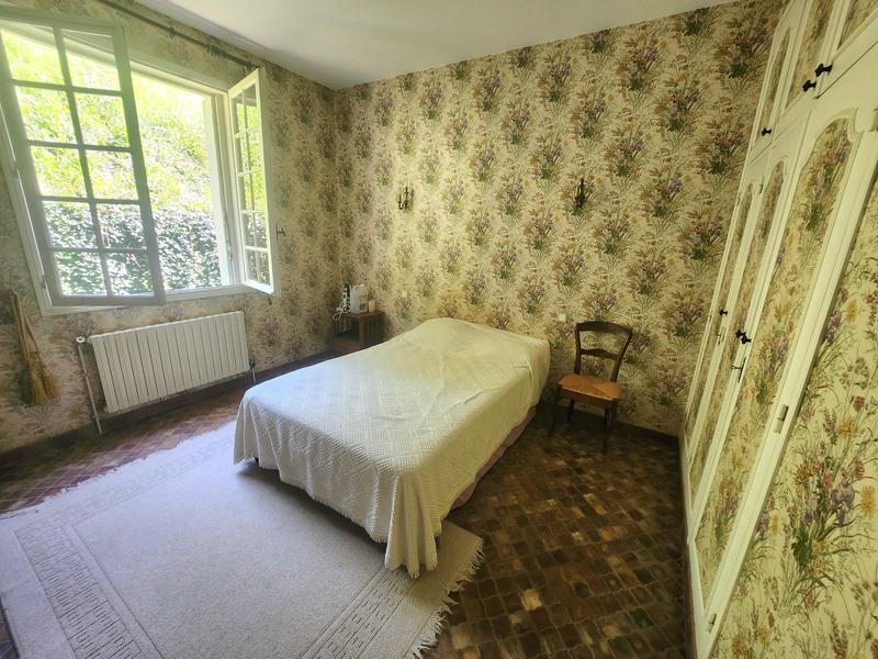 Maison - 230 m² - 10 pièces