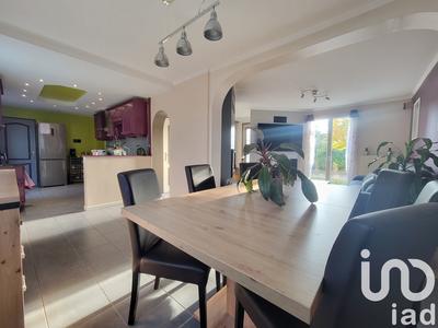 Maison - 104 m² - 7 pièces