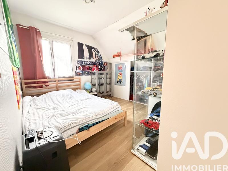 Maison - 94 m² - 5 pièces