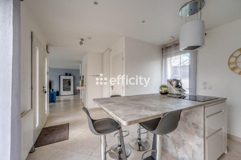 Maison - 110 m² - 4 pièces