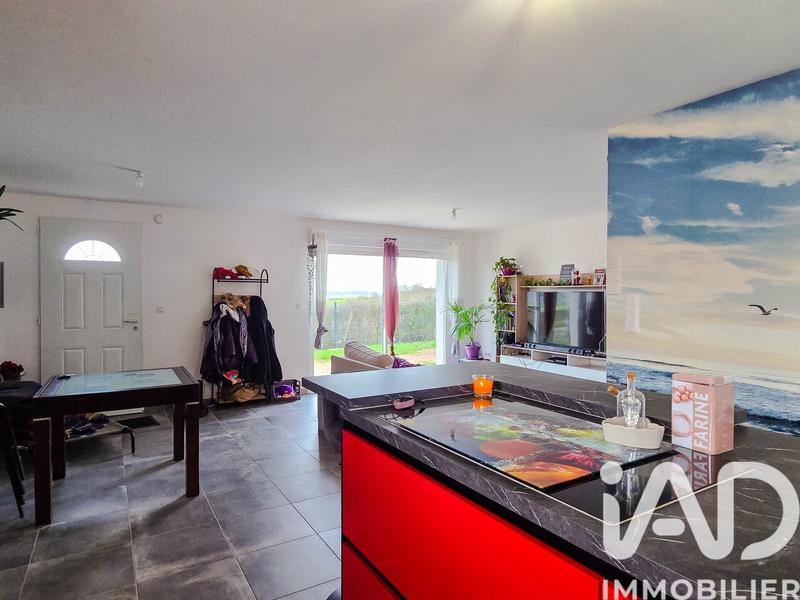 Maison - 93 m² - 4 pièces