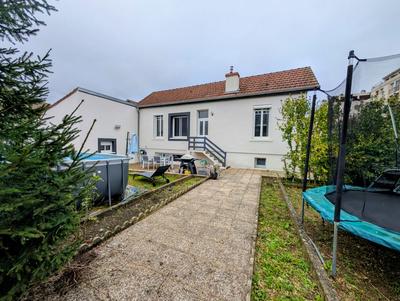 Maison - 106 m² - 4 pièces
