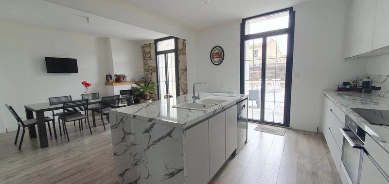 Maison traditionnelle - 176 m² - 4 pièces