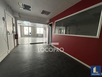 Local commercial - 302 m²