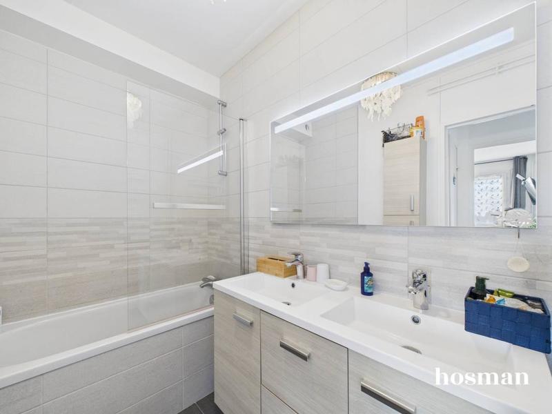 Appartement - 83 m² - 4 pièces