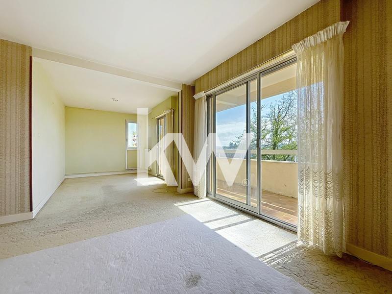 Appartement - 93 m² - 4 pièces