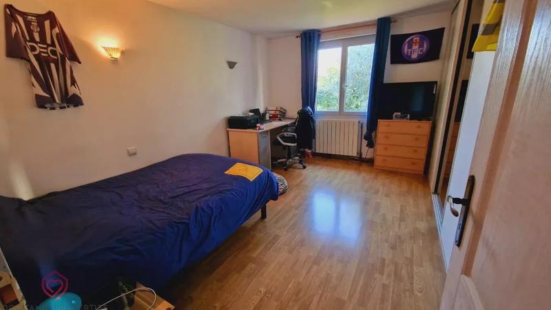 Villa - 186 m² - 6 pièces