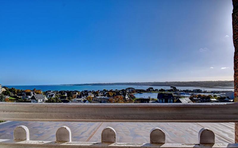 Demeure - 130 m² - 6 pièces