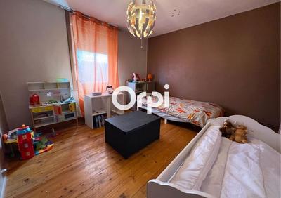 Maison - 94 m² - 5 pièces