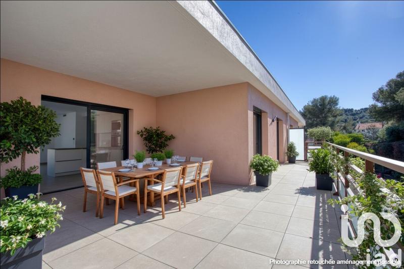 Appartement - 98 m² - 4 pièces