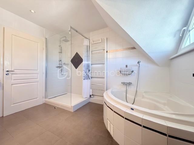 Maison d'architecte - 137 m² - 6 pièces