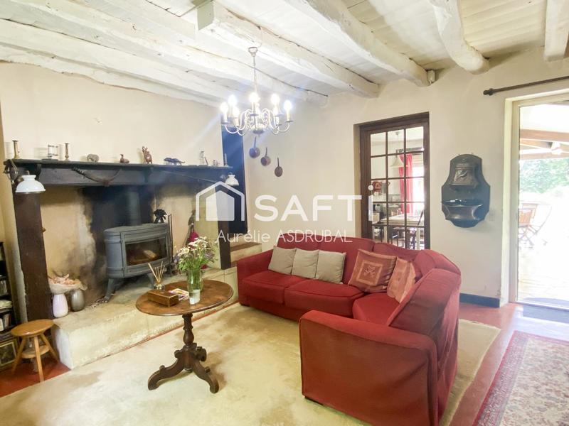 Maison - 230 m² - 10 pièces