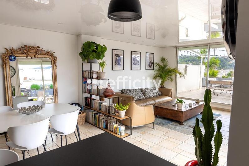 Appartement - 107 m² - 3 pièces