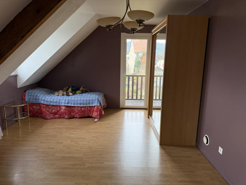 Maison - 185 m² - 7 pièces