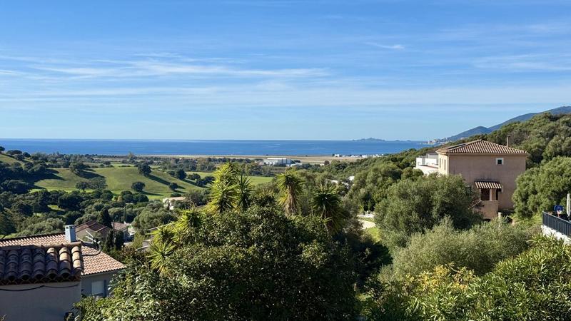 Maison - 166 m² - 6 pièces