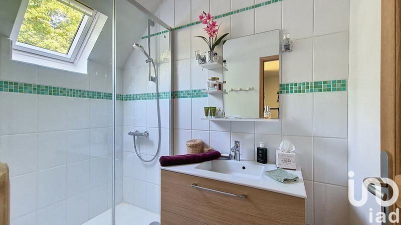 Maison - 210 m² - 7 pièces