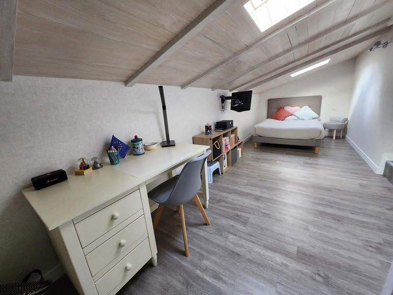 Maison - 158 m² - 8 pièces