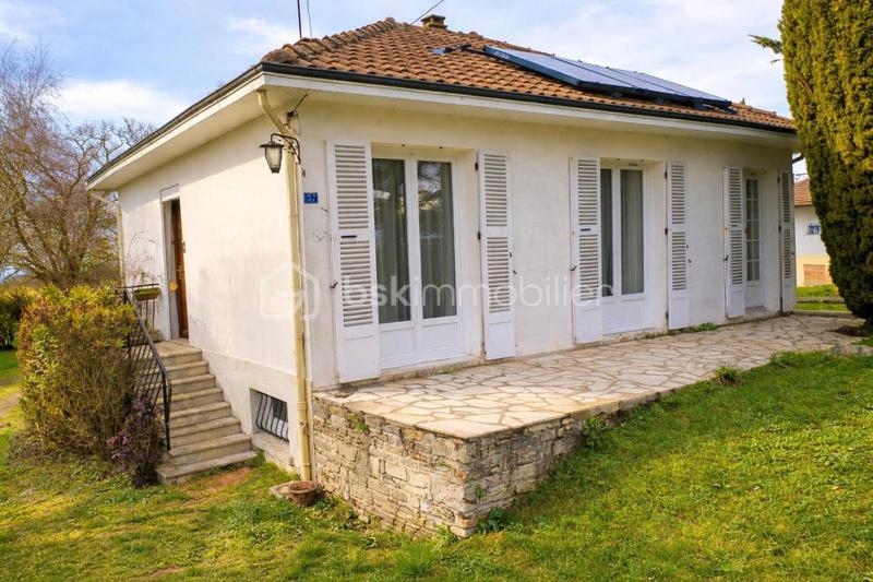 Maison traditionnelle - 97 m² - 4 pièces