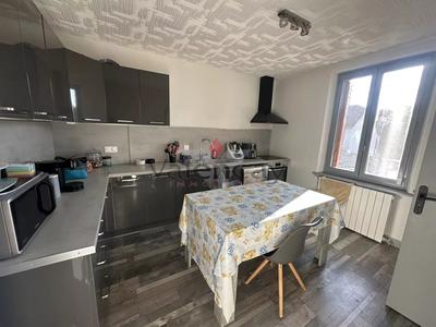 Maison - 98 m² - 4 pièces