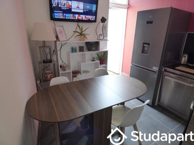 Chambre - 10 m² - 1 pièce