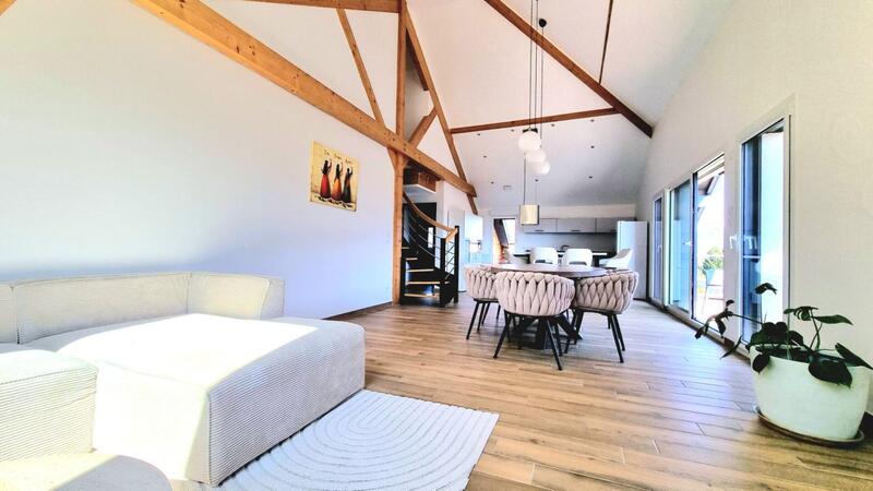 Appartement - 97 m² - 4 pièces