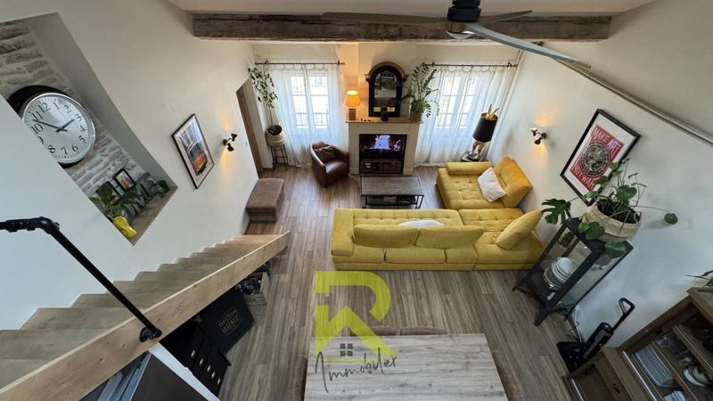 Duplex - 136 m² - 6 pièces