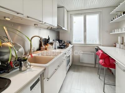 Appartement - 67 m² - 4 pièces