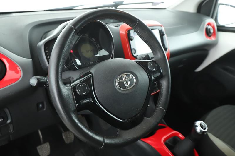 Toyota Aygo 1.0 Vvt-i X-Play 5p 72 ch