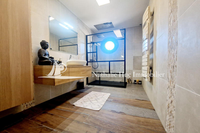 Villa - 205 m² - 5 pièces