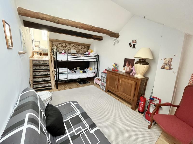 Maison - 105 m² - 4 pièces