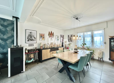 Pavillon - 164 m² - 6 pièces