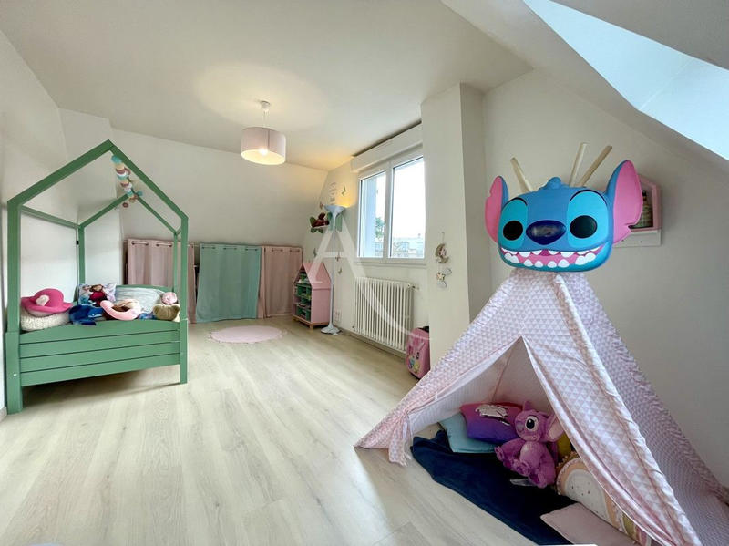 Maison - 180 m² - 6 pièces