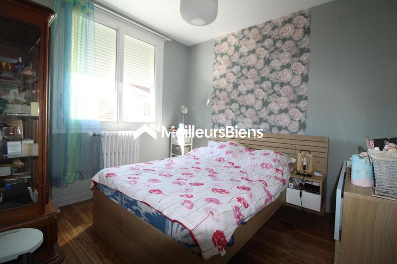 Maison - 93 m² - 5 pièces