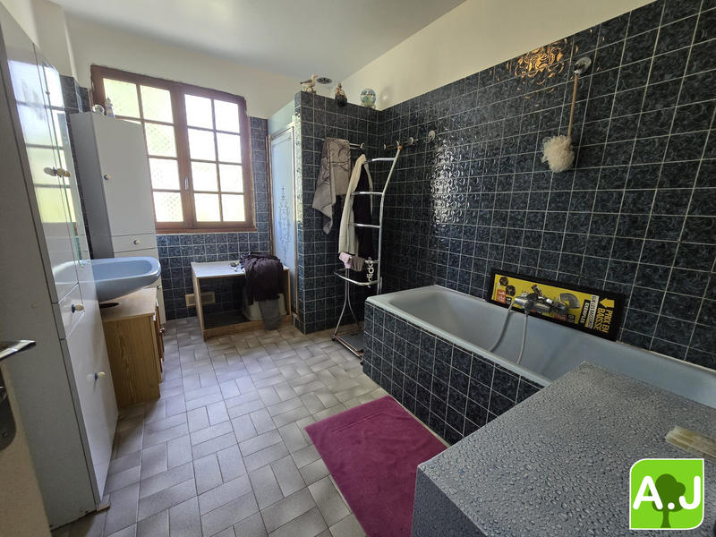 Maison traditionnelle - 113 m² - 5 pièces