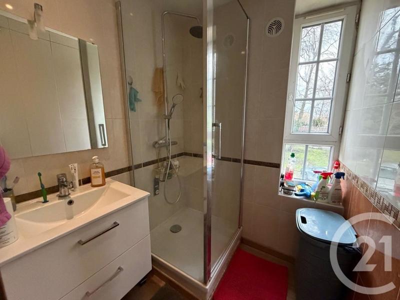 Maison - 84 m² - 4 pièces