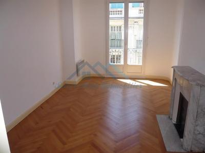 Appartement - 56 m² - 56 pièces