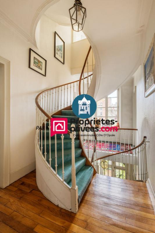 Maison - 388 m² - 15 pièces