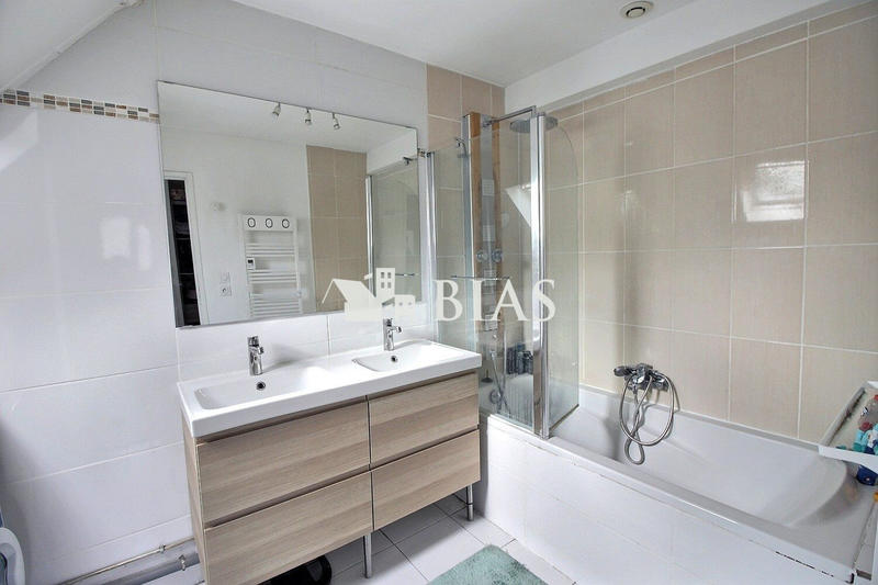 Maison - 88 m² - 3 pièces