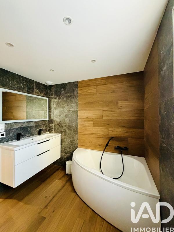 Appartement - 77 m² - 3 pièces