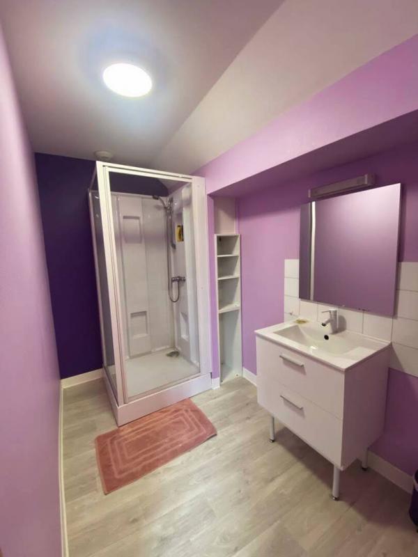 Maison - 650 m² - 20 pièces