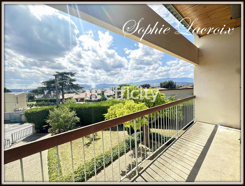 Maison - 93 m² - 5 pièces