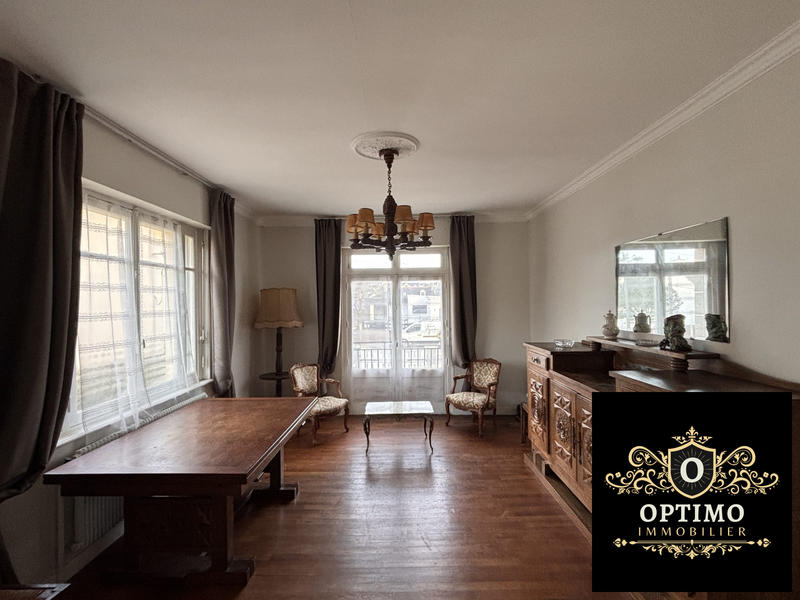 Maison traditionnelle - 103 m² - 6 pièces