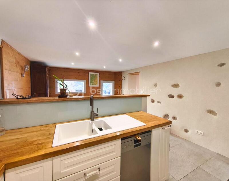 Corps de ferme - 180 m² - 5 pièces